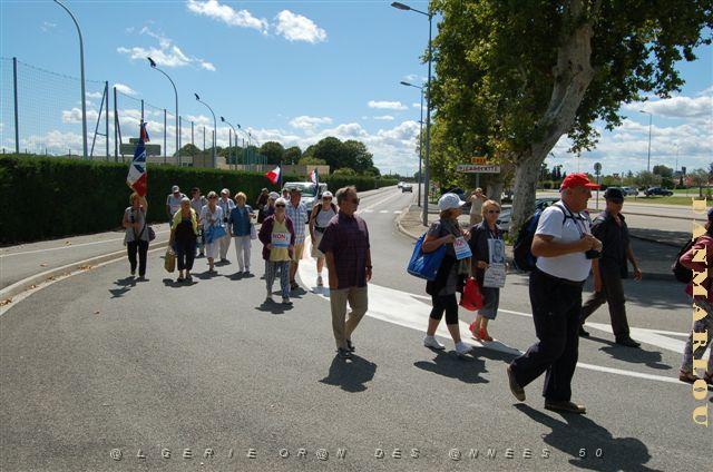 LA MARCHE DES HARKIS AOUT 2011 PIERRELATTE DE HERVE CUESTA  (12).JPG